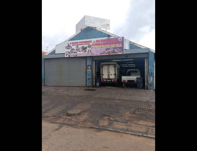 BUSINESS FOR SALE IN SPRINGS CENTRAL